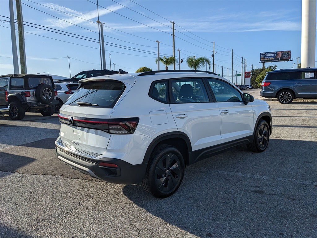 2025 Volkswagen Taos S photo 4