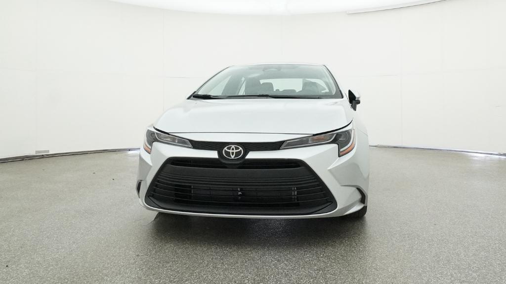 2025 Toyota Corolla LE photo 3