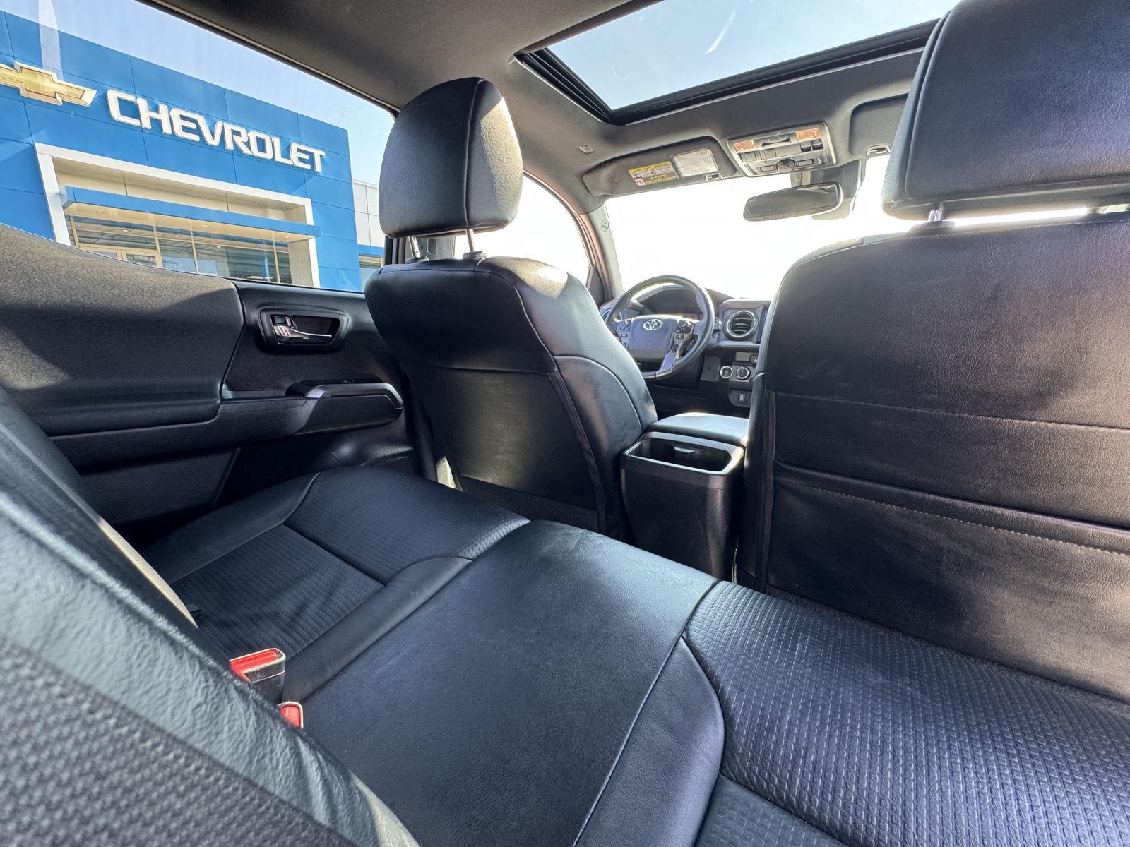 2019 Toyota Tacoma SR photo 4