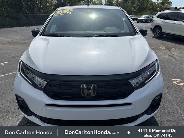 2025 Honda Odyssey photo 2