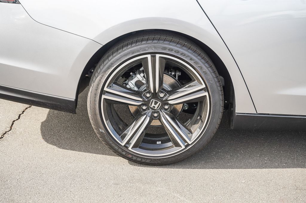 2025 Honda Accord Hybrid Sport photo 12