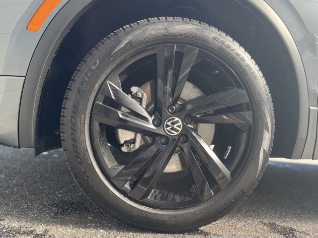 2024 Volkswagen Tiguan SE R-Line Black photo 14