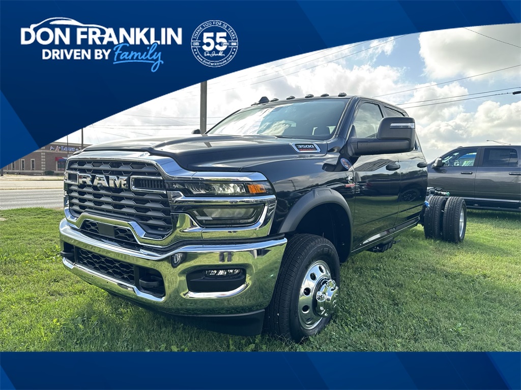 2026 RAM Ram 3500 Chassis Cab Tradesman's photo