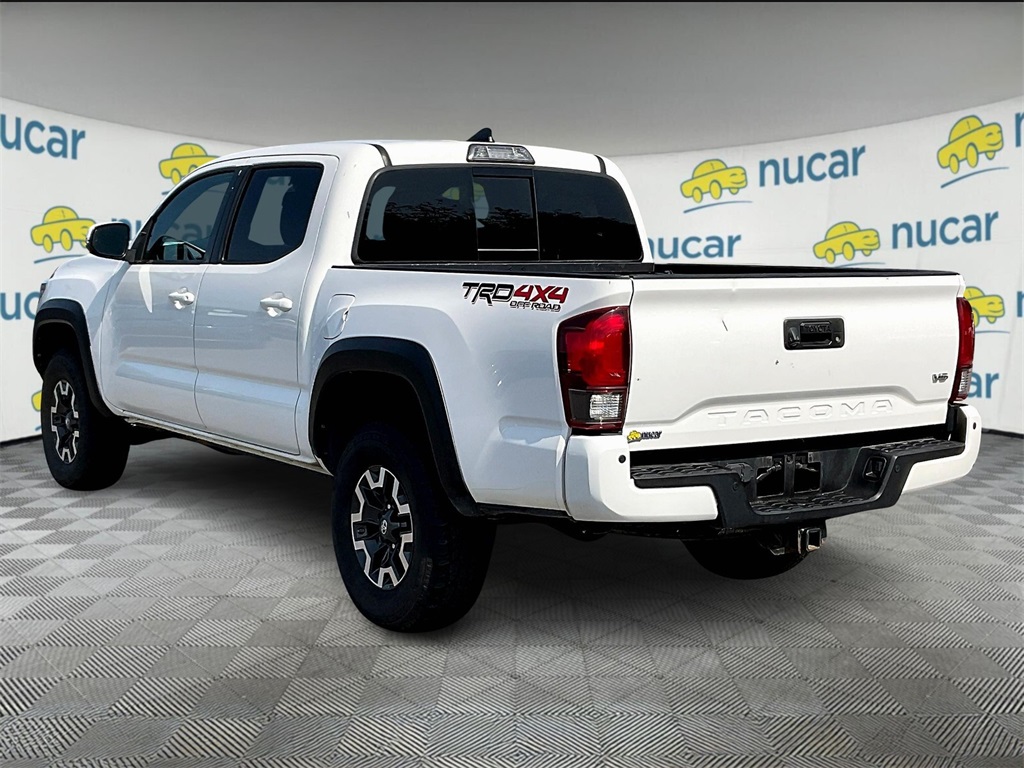 2019 Toyota Tacoma TRD Off-Road photo 4