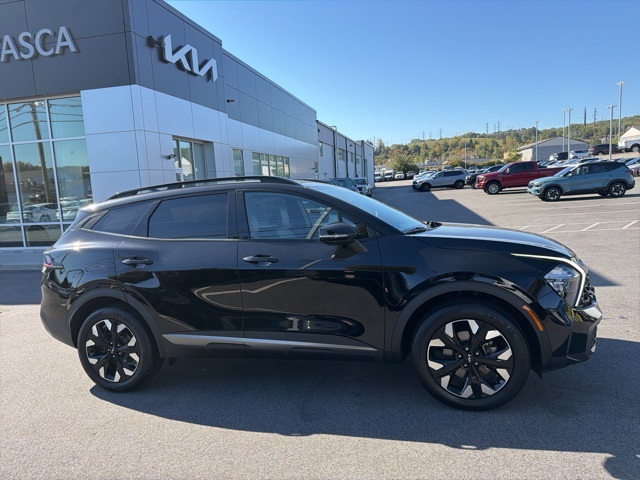 2023 Kia Sportage X-Line photo 2