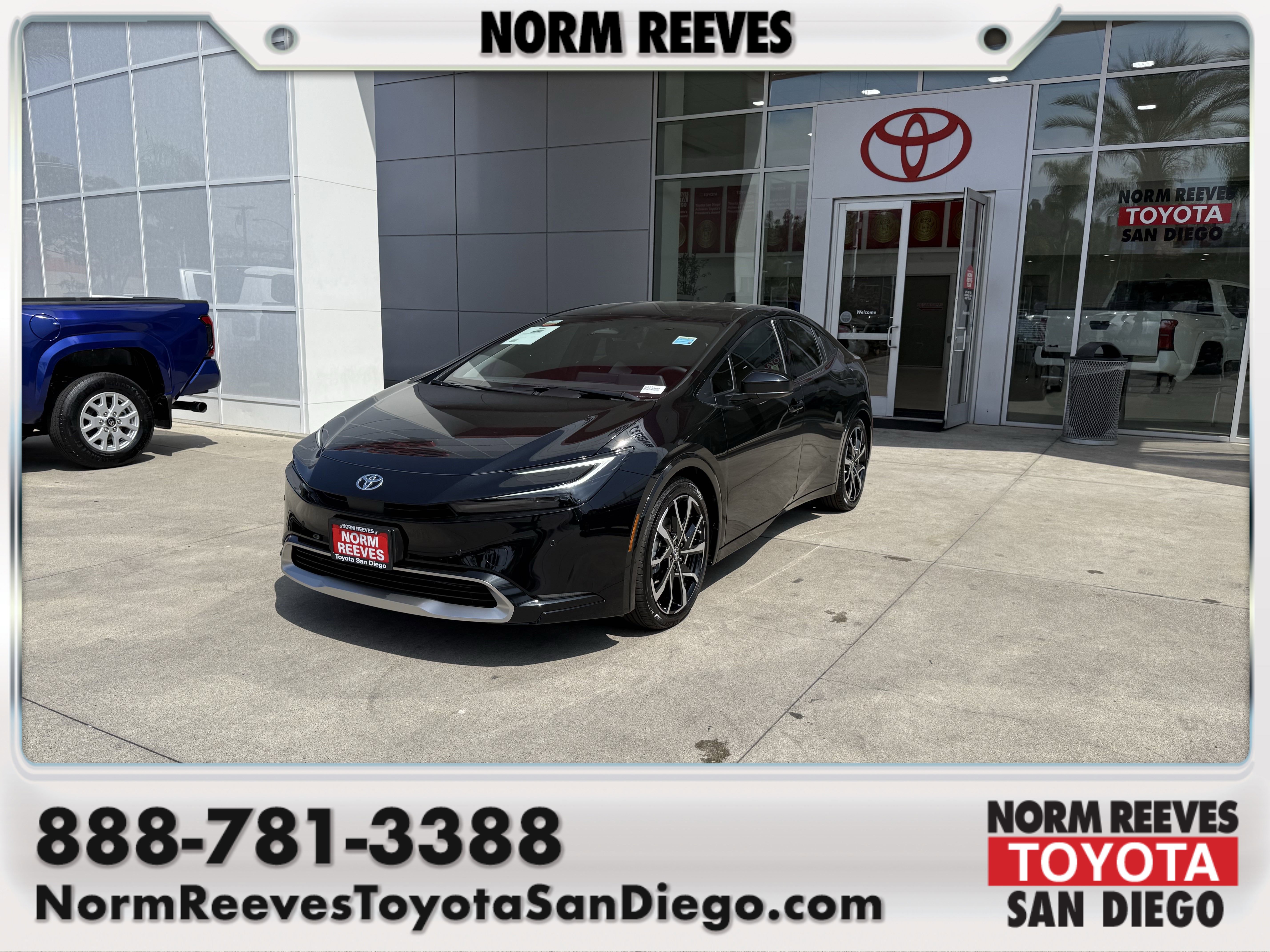 2025 Toyota Prius XSE's photo