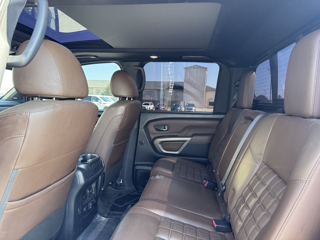 2021 Nissan Titan Platinum Reserve photo 2