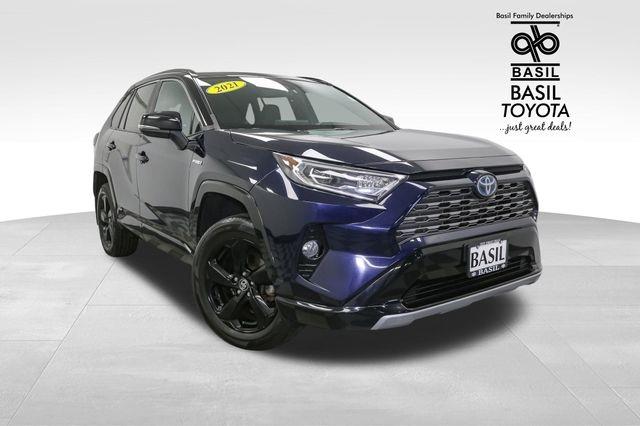 2021 Toyota RAV4 Hybrid XSE photo 2