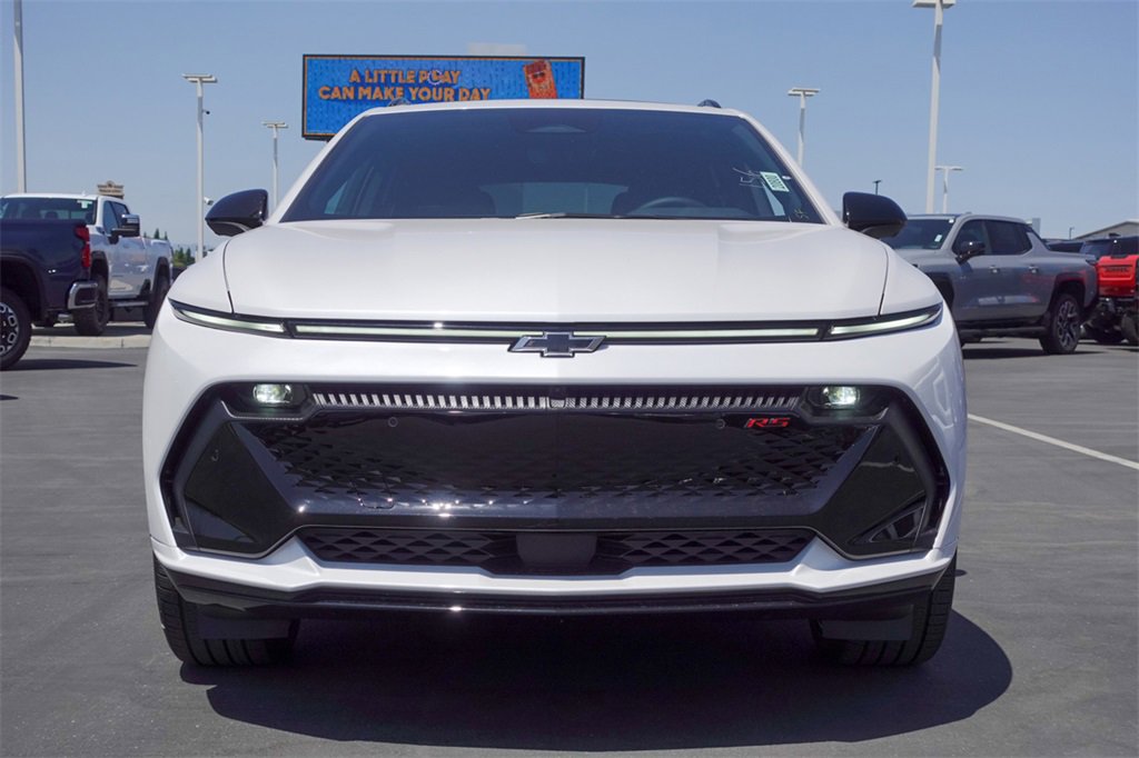 2025 Chevrolet Equinox EV 3RS photo 2