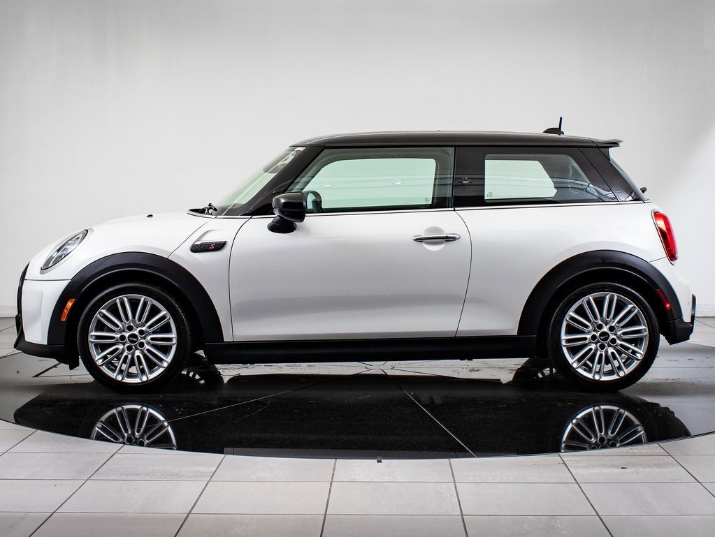 2024 Mini Cooper Hardtop S photo 4