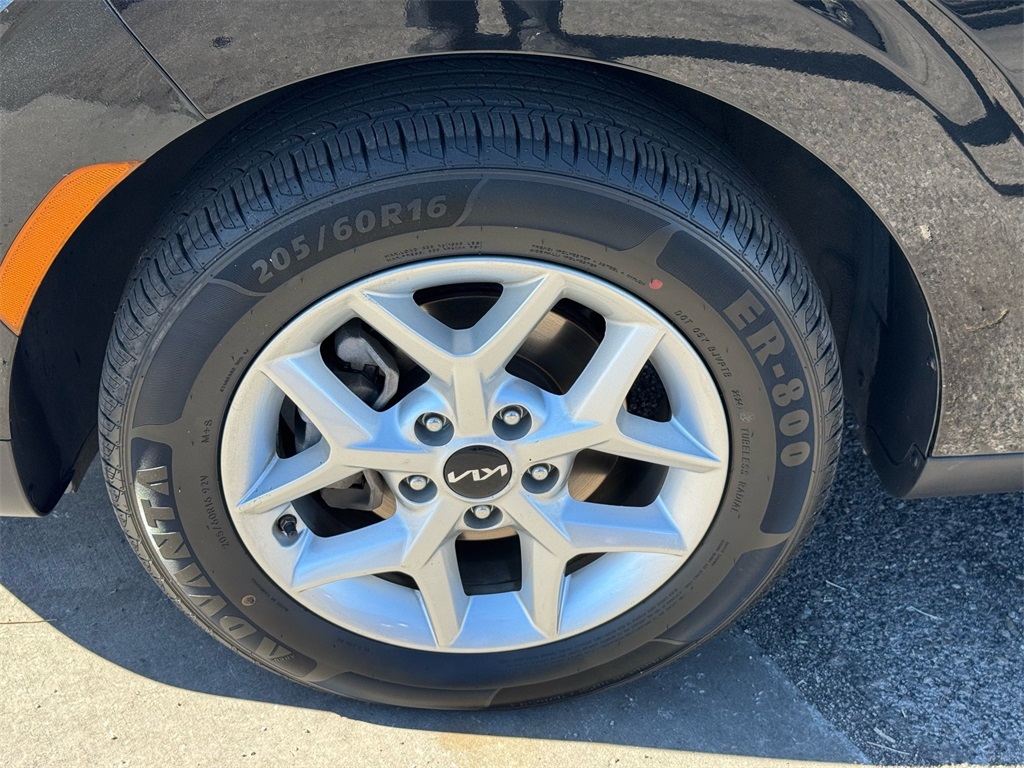 2023 Kia Soul LX photo 10