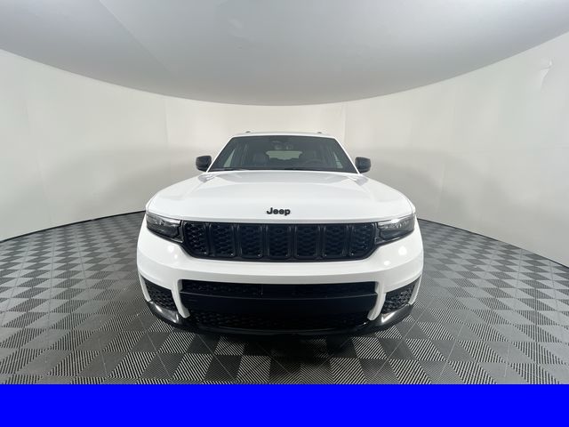 2025 Jeep Grand Cherokee Altitude X photo 3