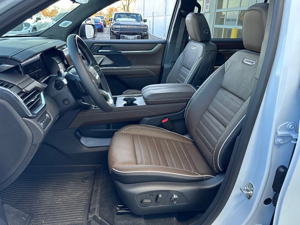 2026 Gmc Acadia Denali photo 3