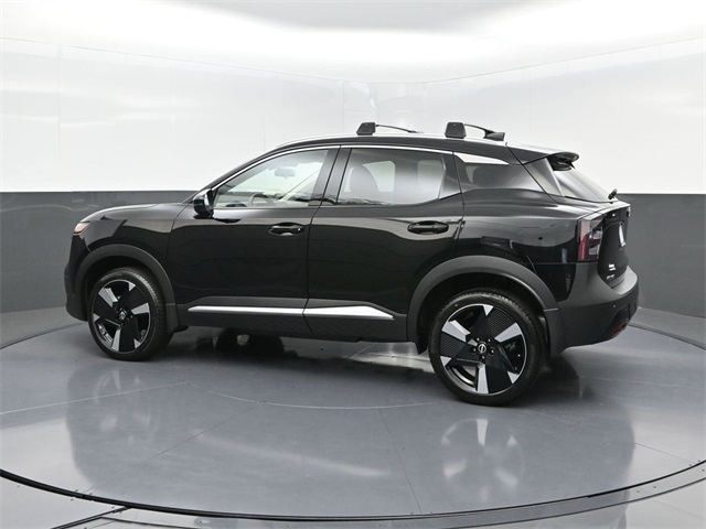 2025 Nissan Kicks SR photo 2