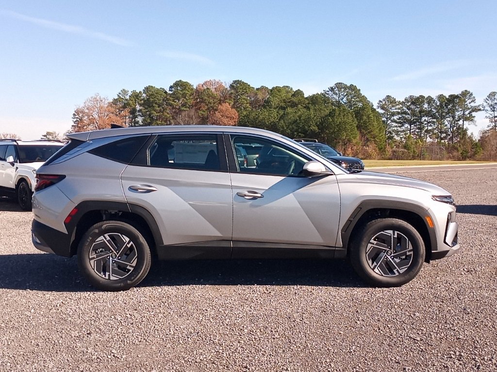2026 Hyundai Tucson Hybrid Blue SE Sport photo 3