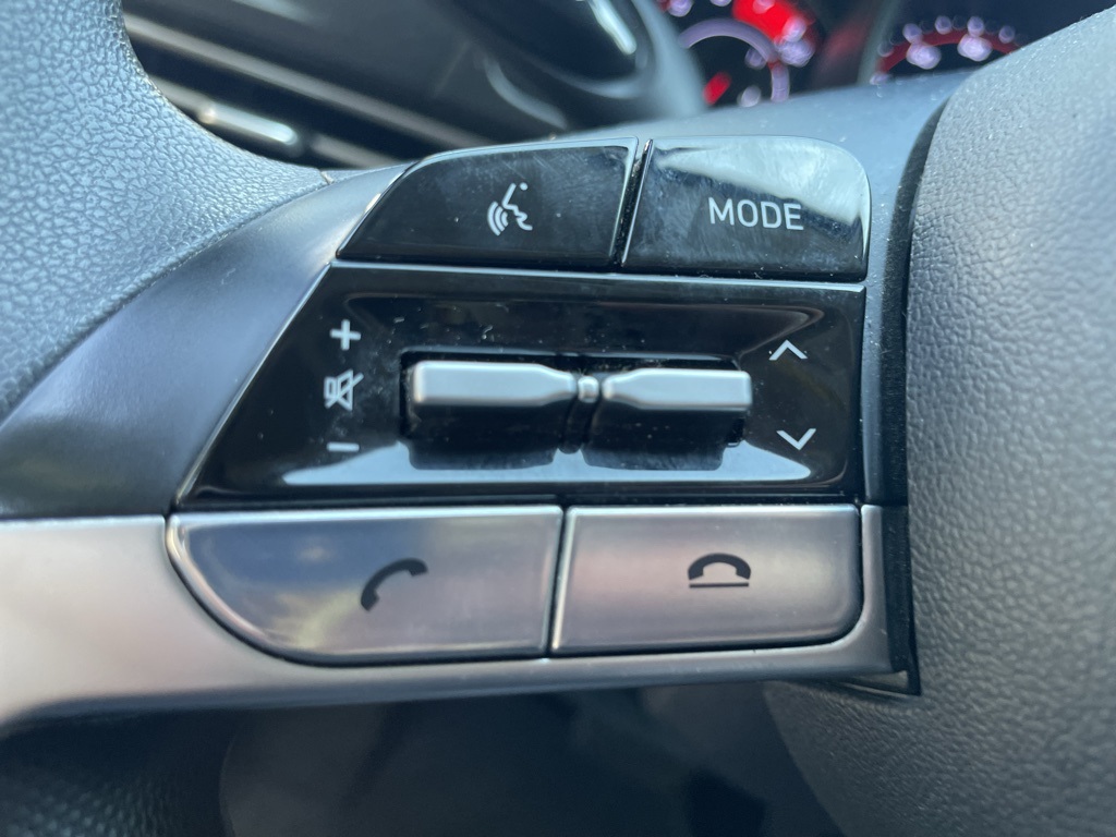 2022 Hyundai Elantra SE photo 9