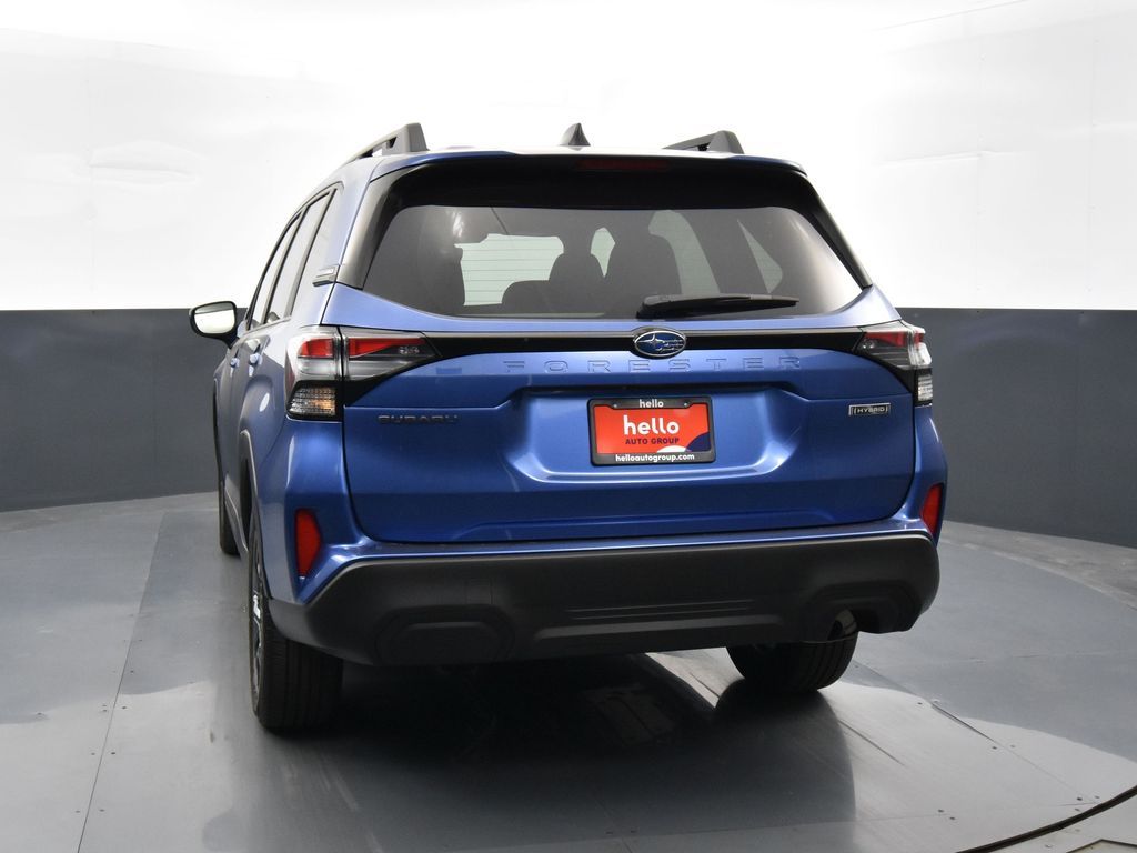 2025 Subaru Forester Premium photo 28