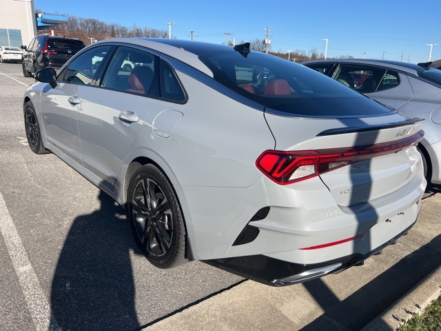 2023 Kia K5 GT-Line photo 2