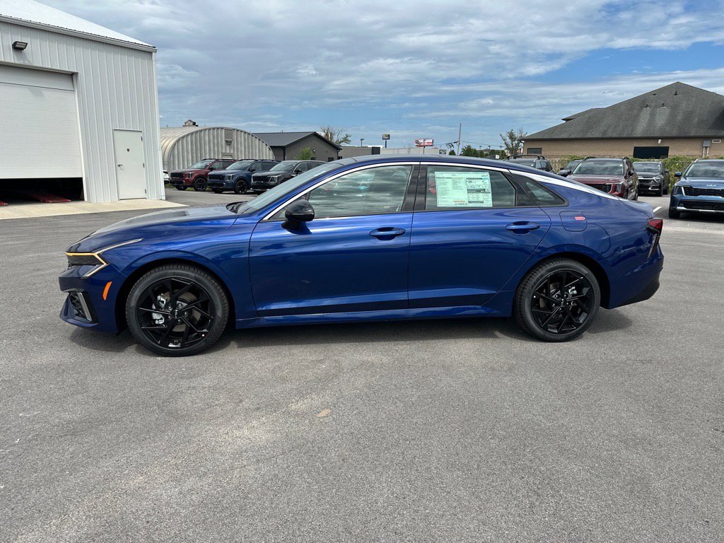 2026 Kia K5 GT-Line photo 3