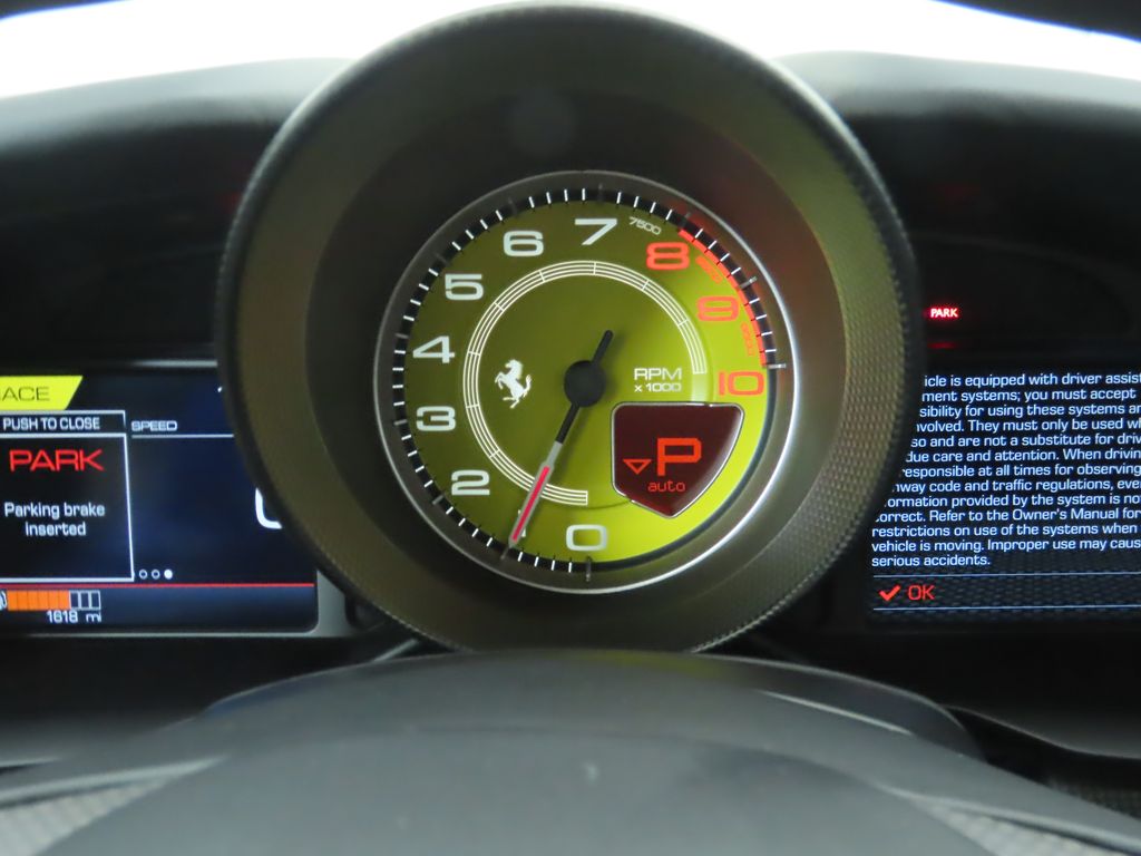 2021 Ferrari F8 Spider Base photo 39