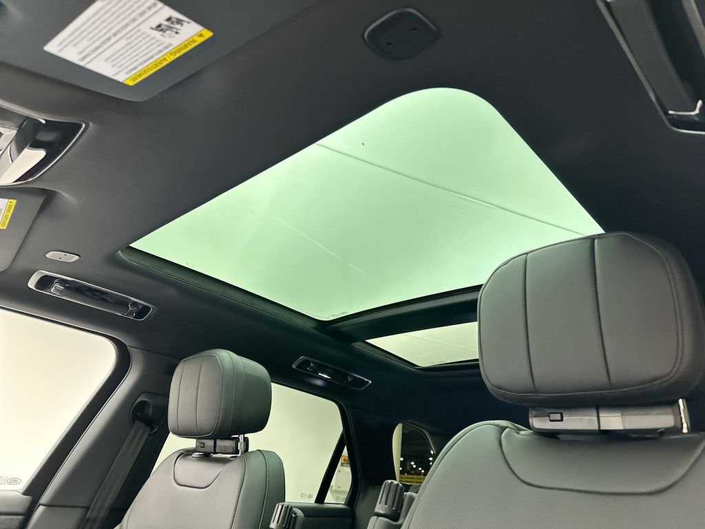 2024 Land Rover Range Rover Sport SE photo 15