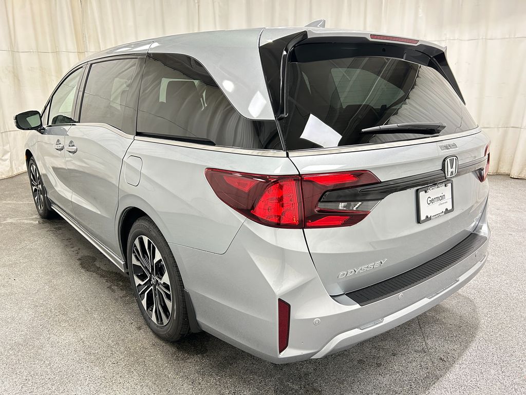 2026 Honda Odyssey Elite photo 5