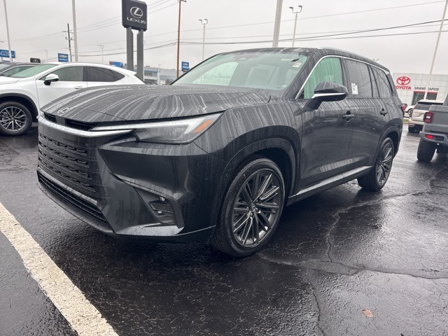 2026 Lexus TX Luxury's photo