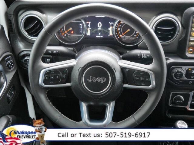 2023 Jeep Gladiator Overland photo 11