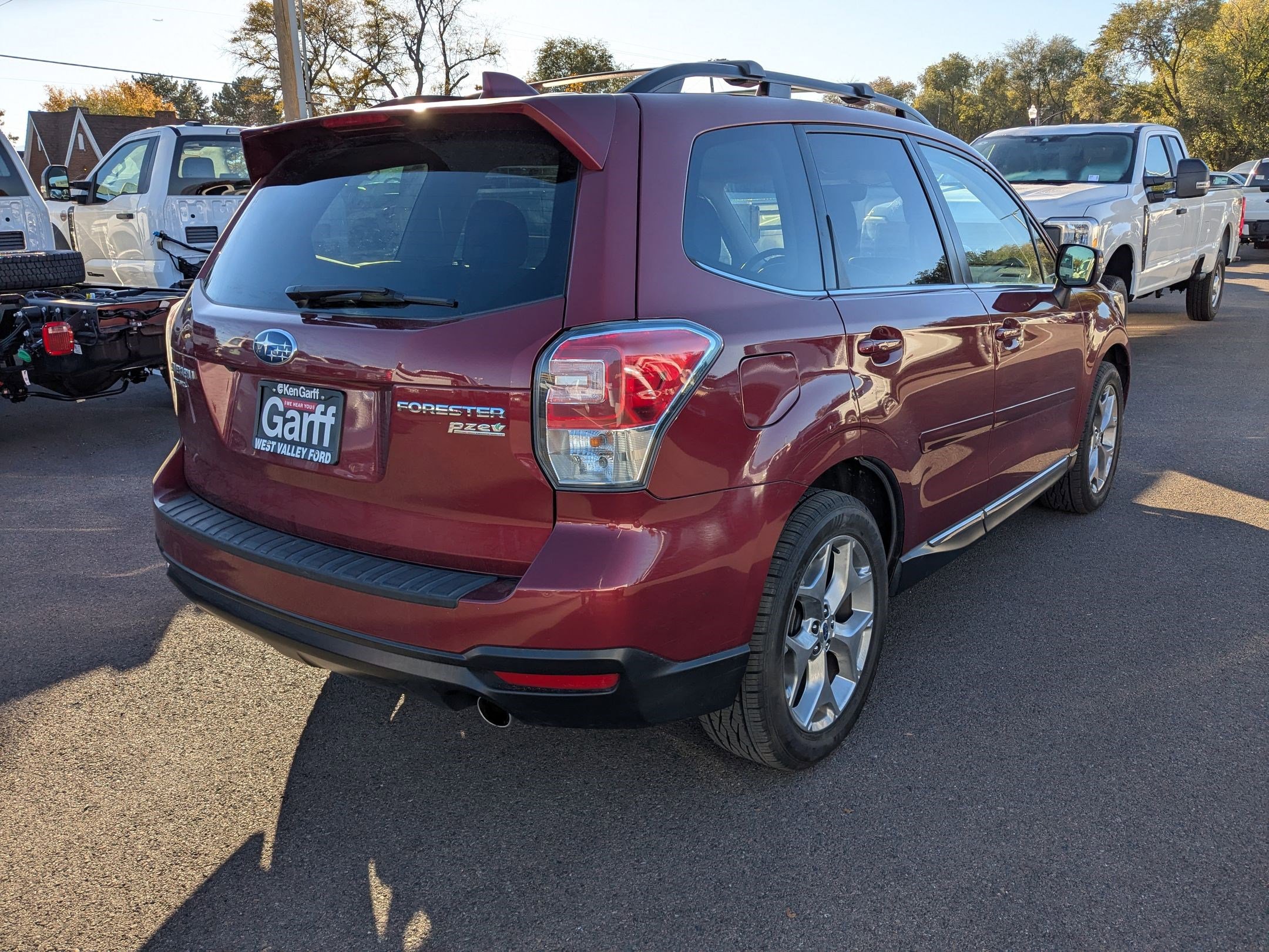 2017 Subaru Forester Touring photo 2