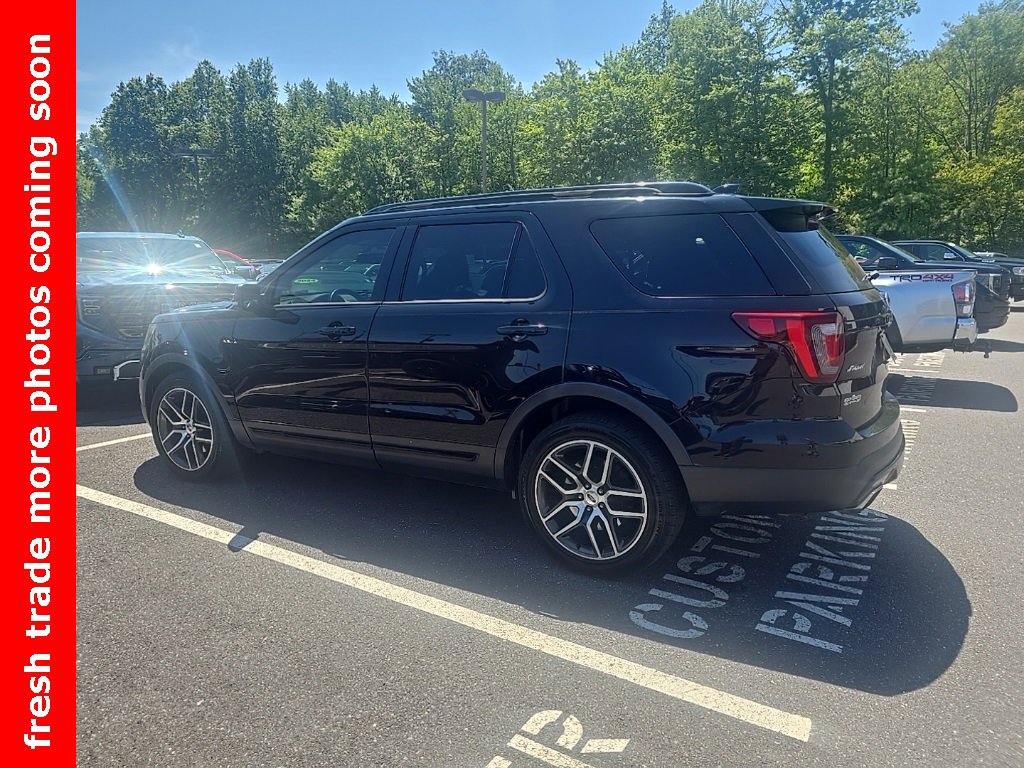 2016 Ford Explorer Sport photo 3