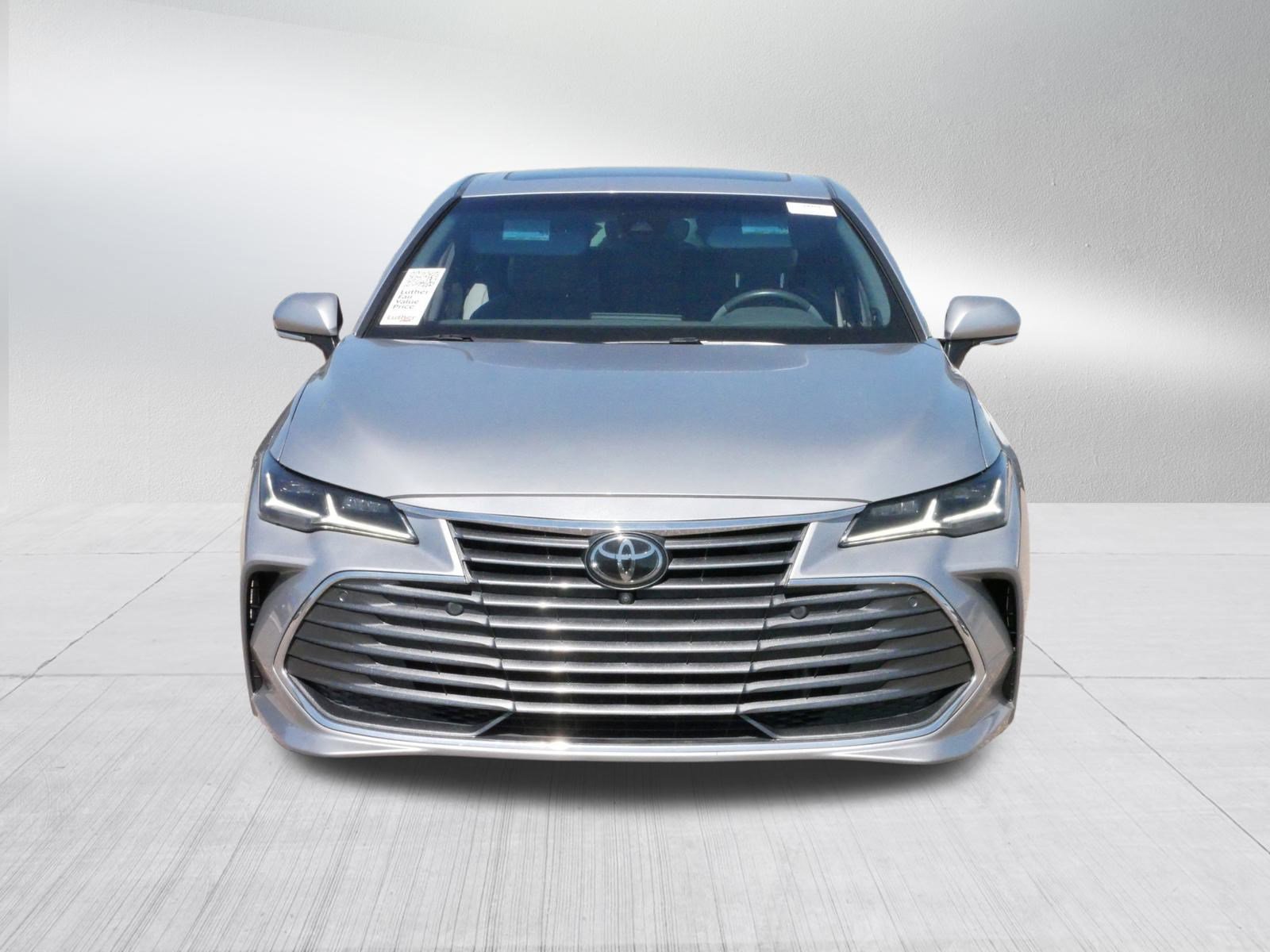 Used 2020 Toyota Avalon Limited with VIN 4T1DZ1FB1LU052798 for sale in Brooklyn Center, Minnesota