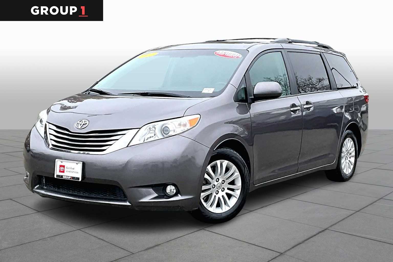 2017 Toyota Sienna XLE