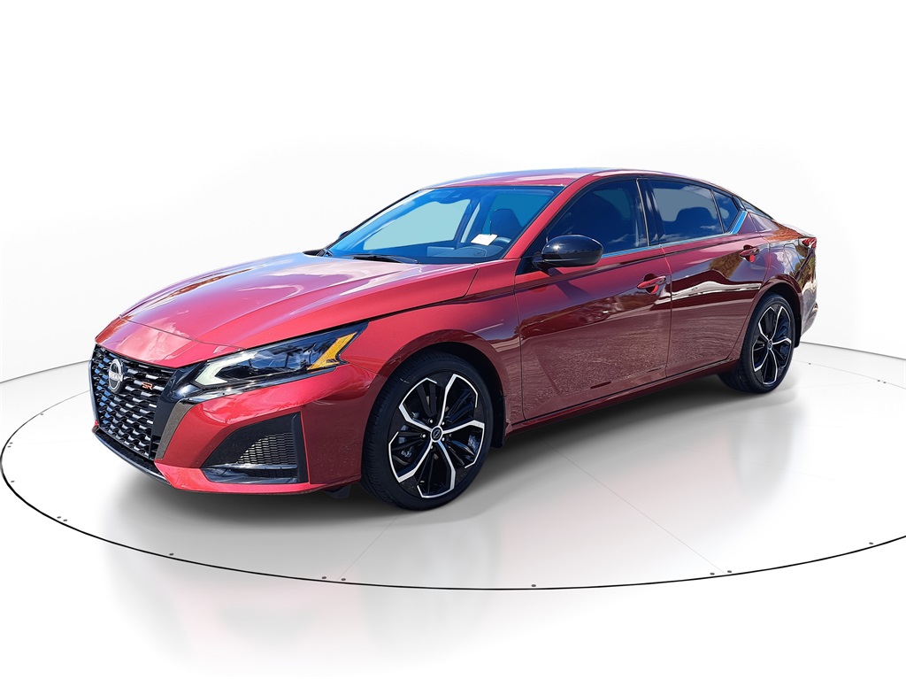 2025 Nissan Altima 2.5 SR photo 4