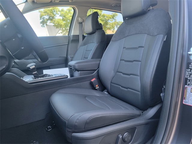 2026 Kia Sportage SX Prestige photo 13
