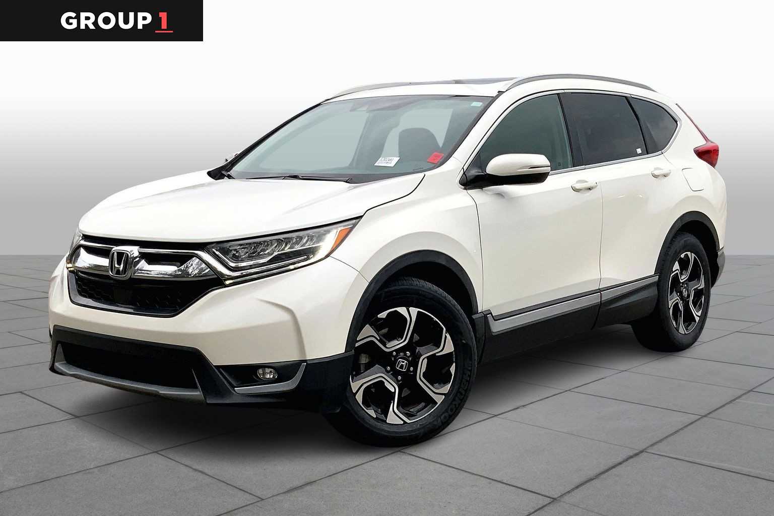 2018 Honda CR-V Touring's photo