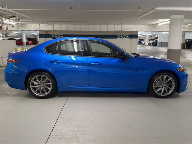 2025 Alfa Romeo Giulia Base photo 8