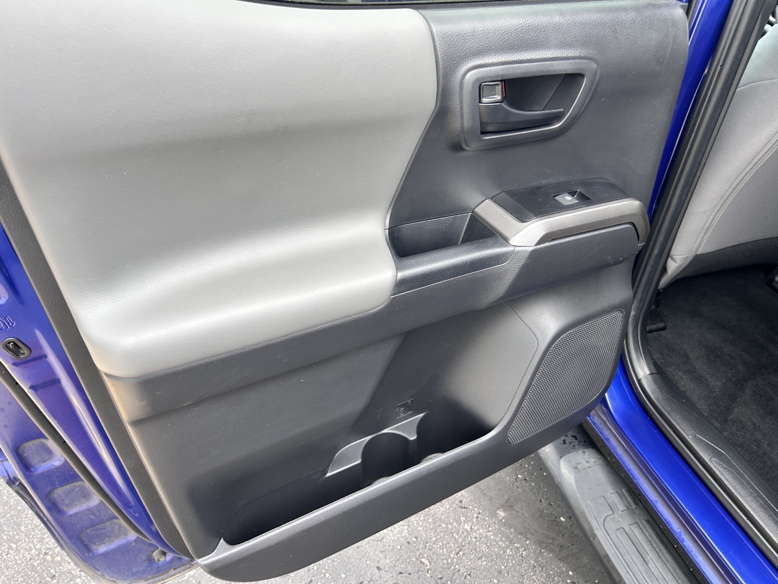 2023 Toyota Tacoma SR5 photo 15