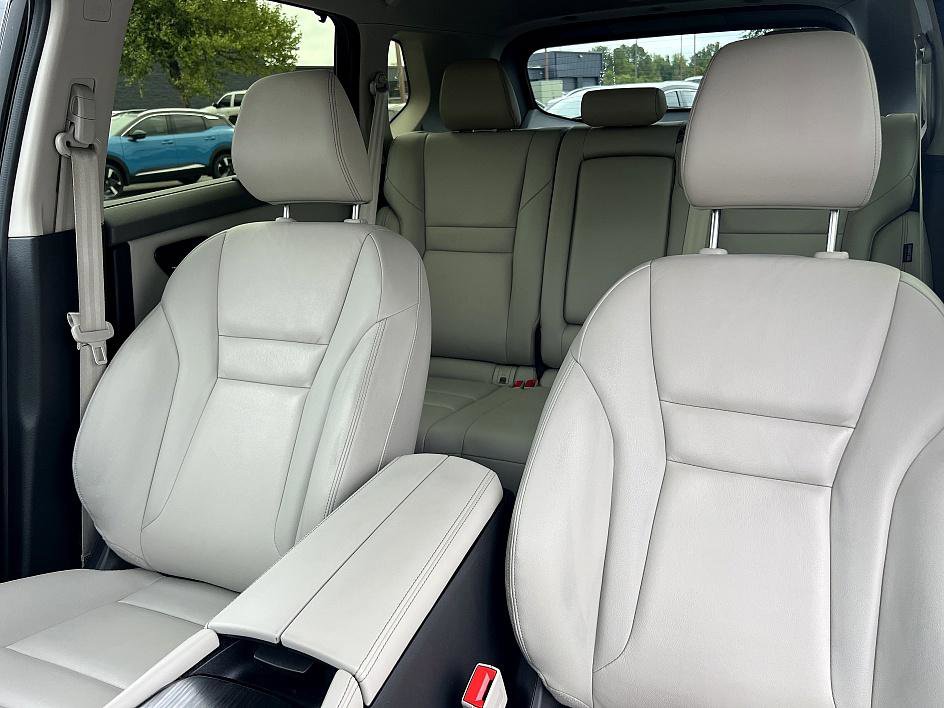 2023 Nissan Rogue SL photo 13