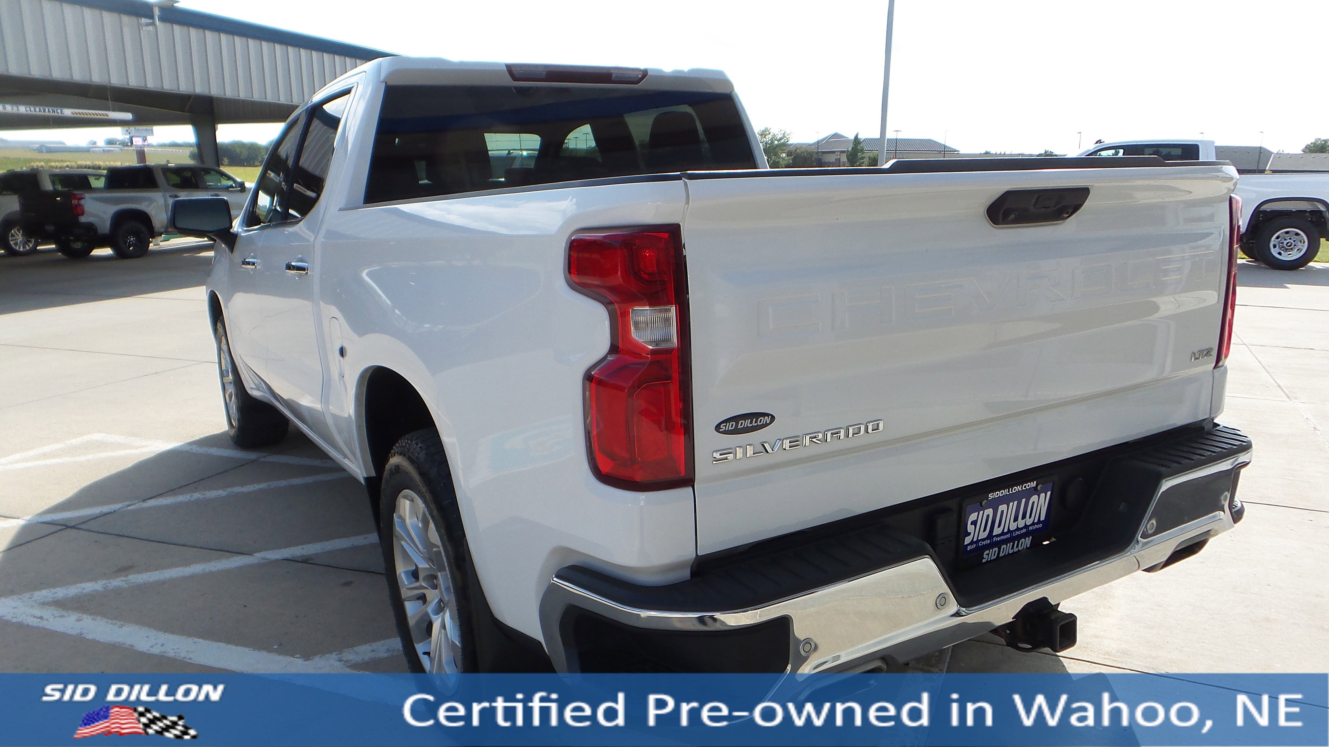 2023 Chevrolet Silverado 1500 LTZ photo 3