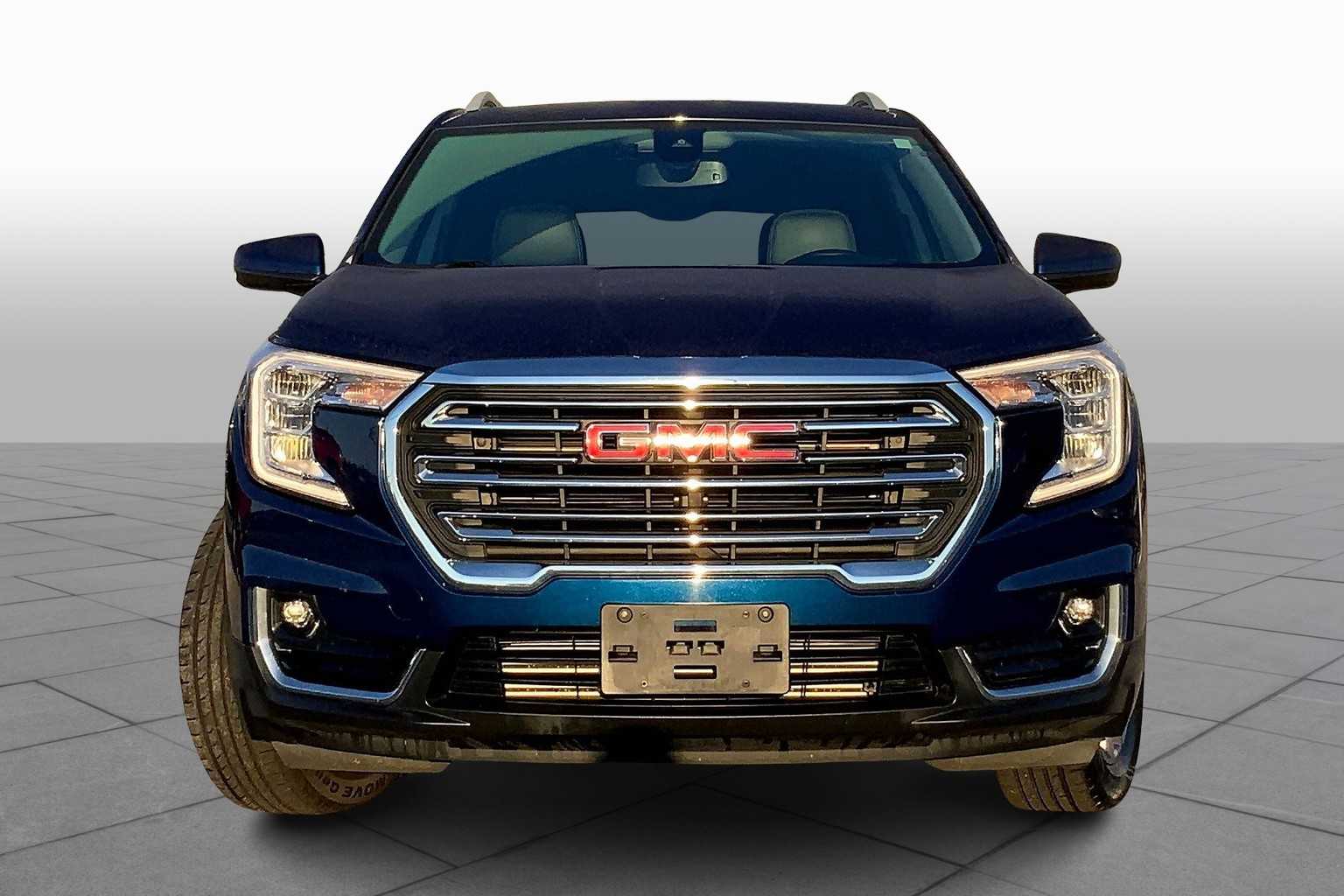 2023 Gmc Terrain SLT photo 3