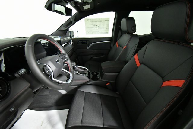 2026 Chevrolet Colorado Z71 photo 3
