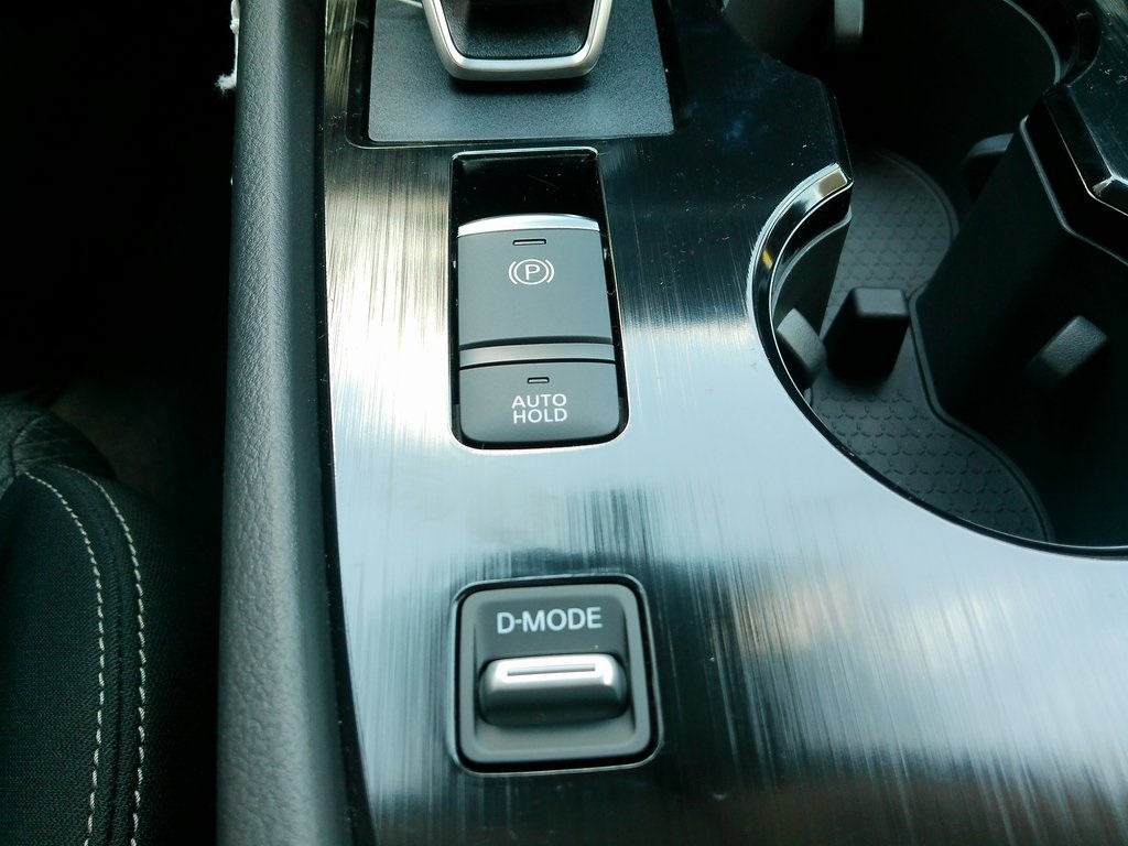 2025 Nissan Rogue SV photo 29
