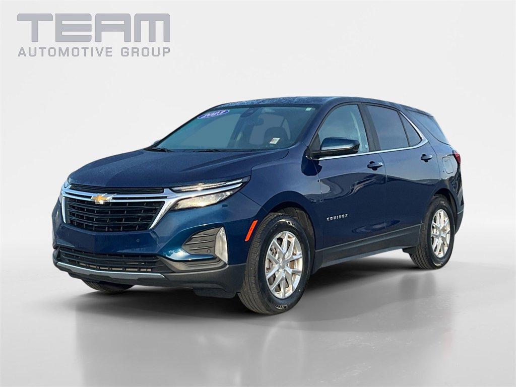 2023 Chevrolet Equinox LT photo 3
