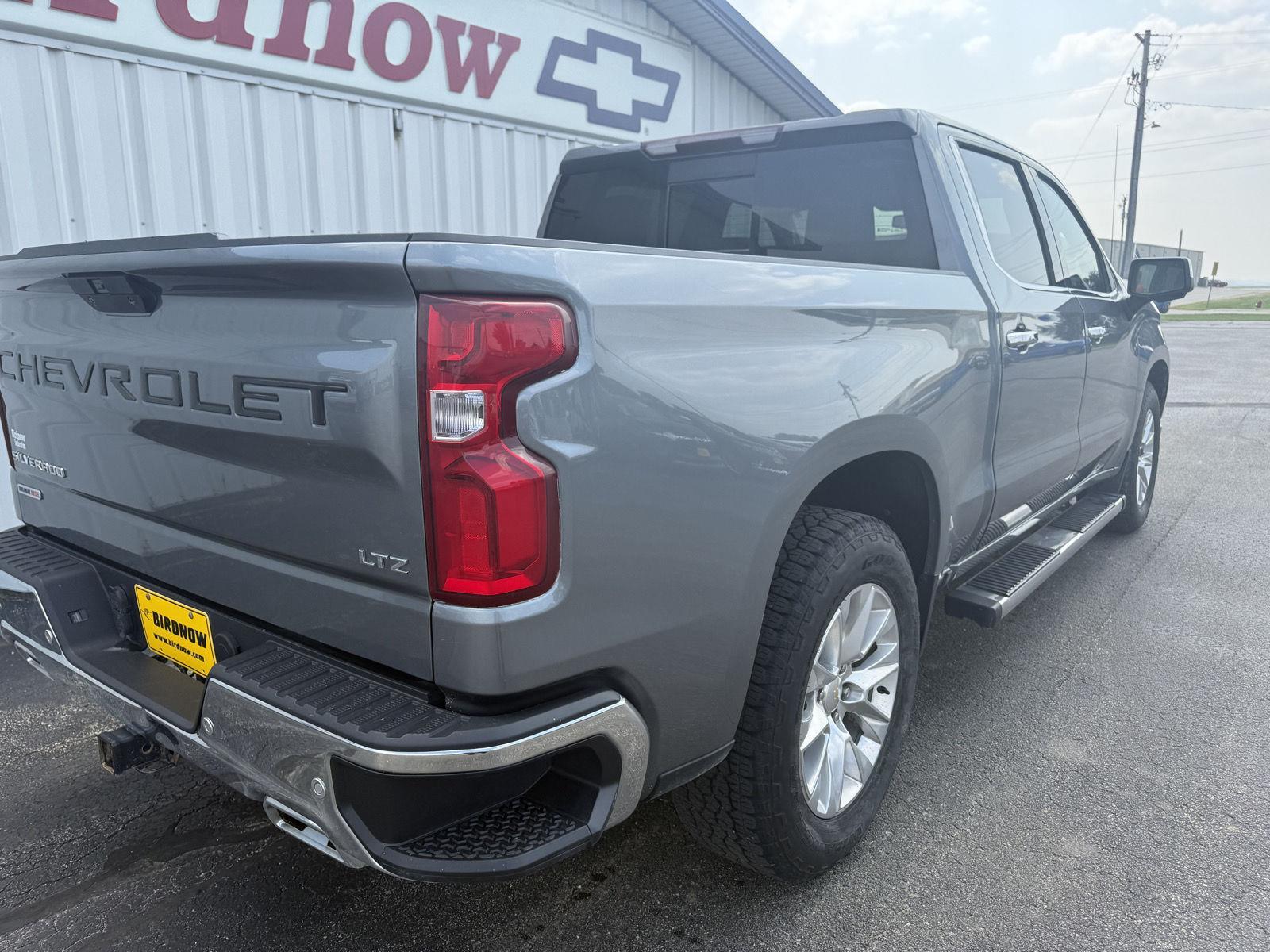 2021 Chevrolet Silverado 1500 LTZ photo 3