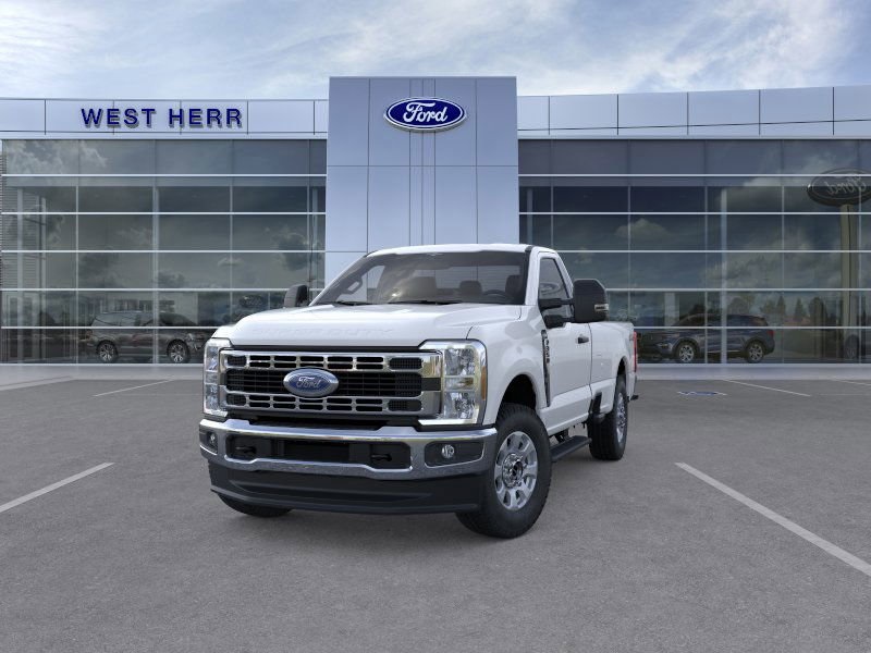 2025 Ford F-350 XLT photo 3