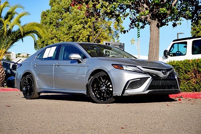 2023 Toyota Camry XSE's photo