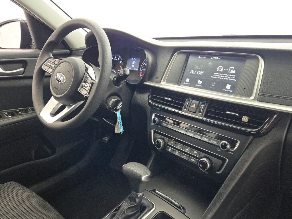 2020 Kia Optima LX photo 6