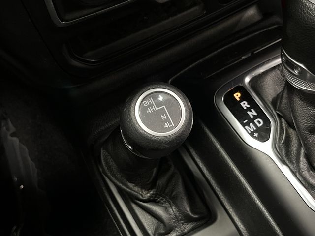 2020 Jeep Wrangler Unlimited Sport Altitude photo 19