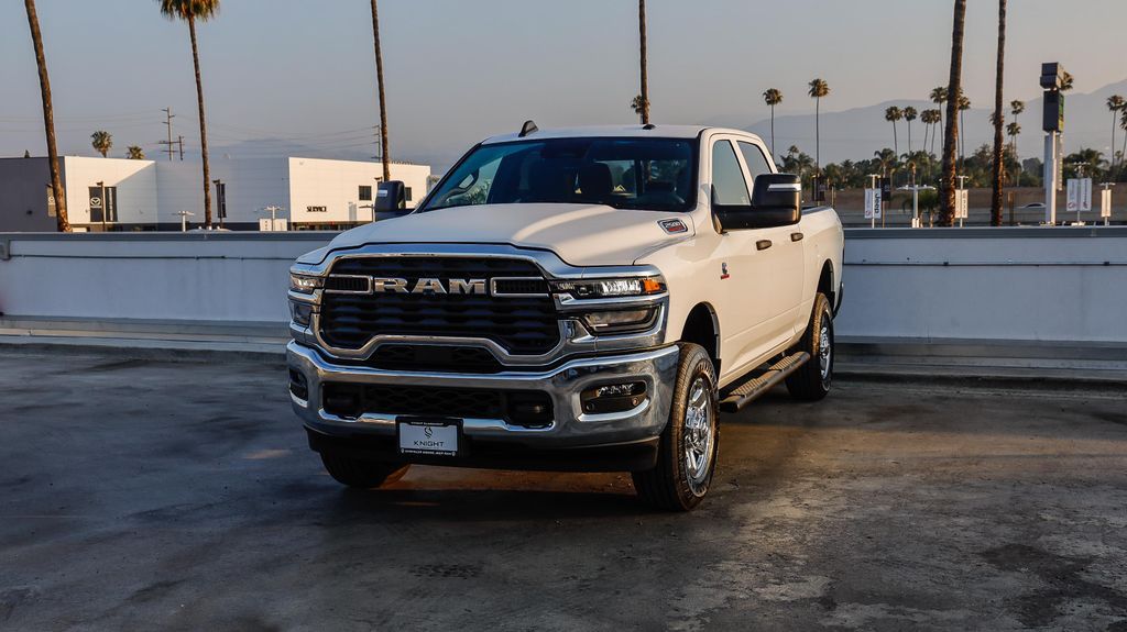 2025 Ram 2500 Tradesman photo 4