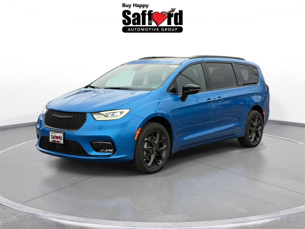 2026 Chrysler Pacifica Select's photo